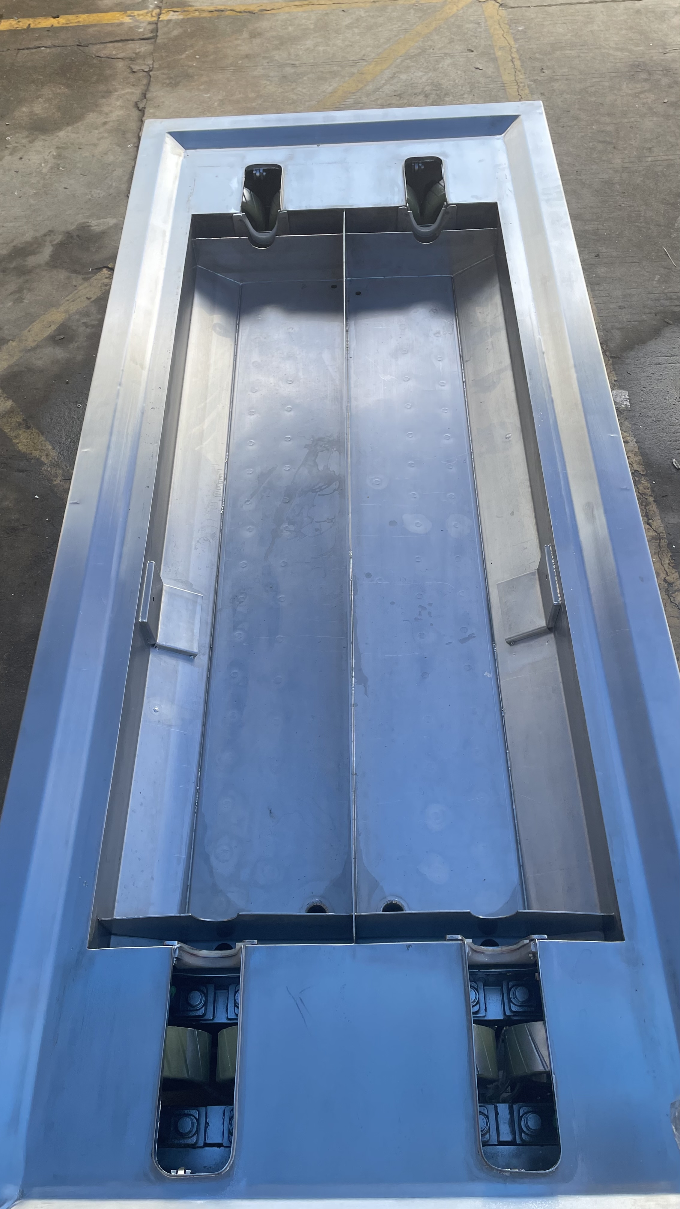 網(wǎng)紋輥超聲波清洗機(jī)