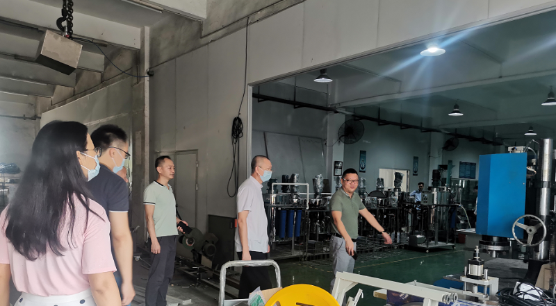 龍城街道退役軍人管理站及嶂背社區(qū)走訪慰問金泰瀛2位越戰(zhàn)老兵活動(dòng)